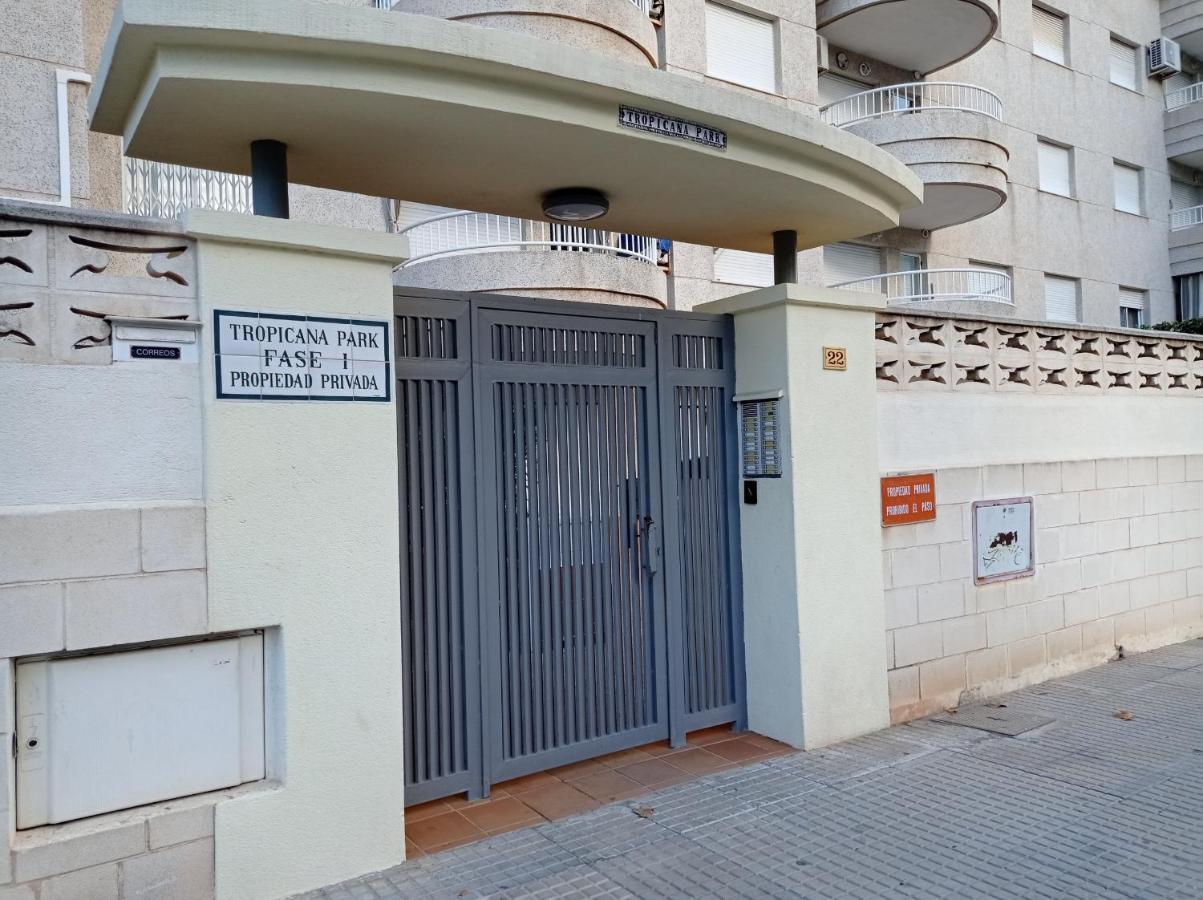 Tropicana Park Solo Familias Serviplaya Gandía Εξωτερικό φωτογραφία